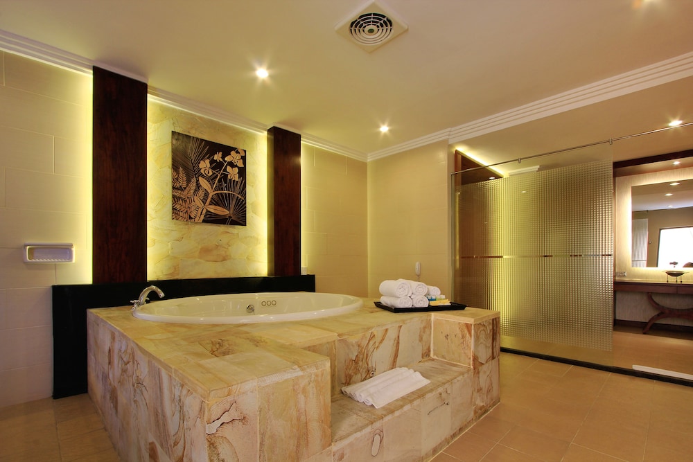 Pelangi Bali Hotel And Spa 38/74