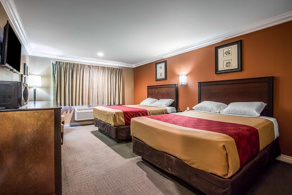Baymont by Wyndham Ontario 5/31