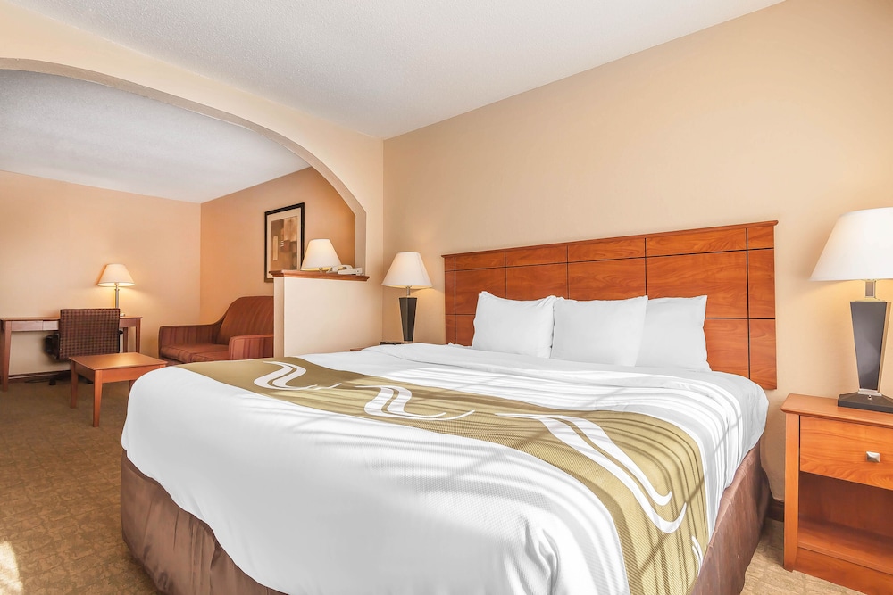 Quality Inn & Suites Owasso US-169 15/45