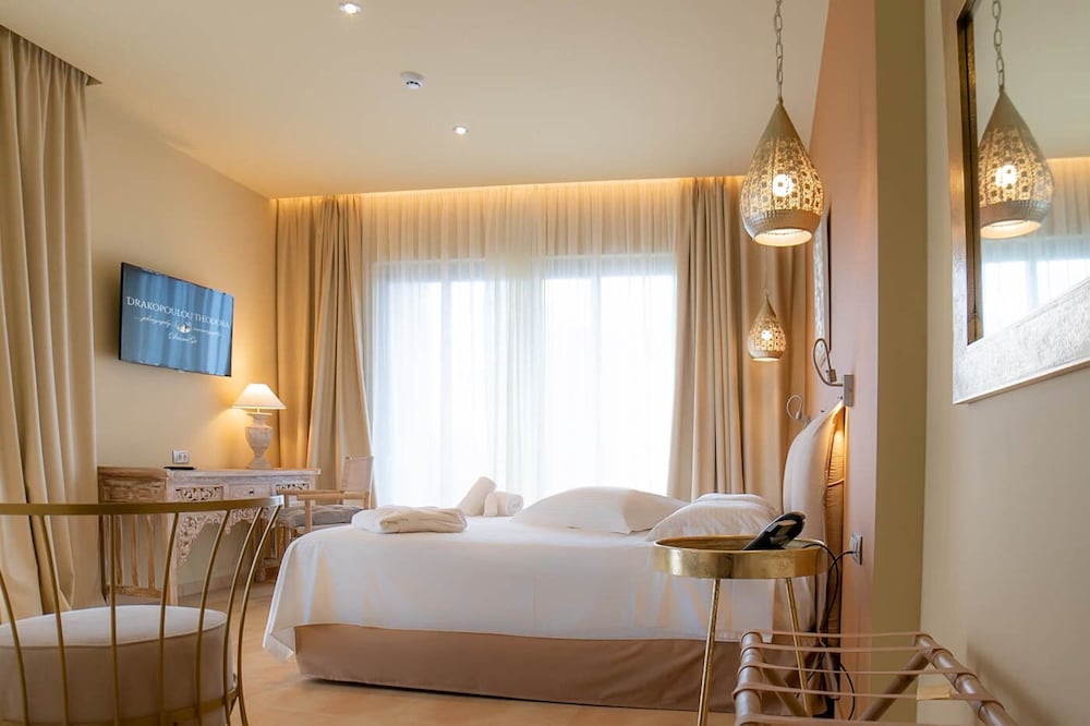 JUNIOR SUITE, PRIVATE POOL
