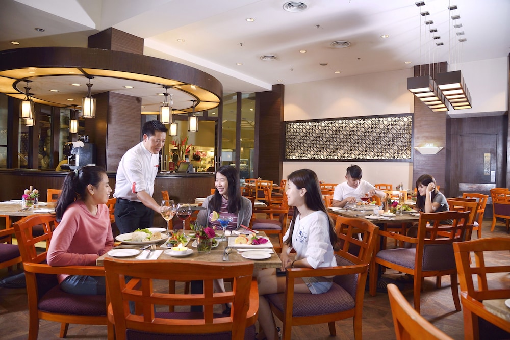 Grand Lexis Port Dickson 28/50