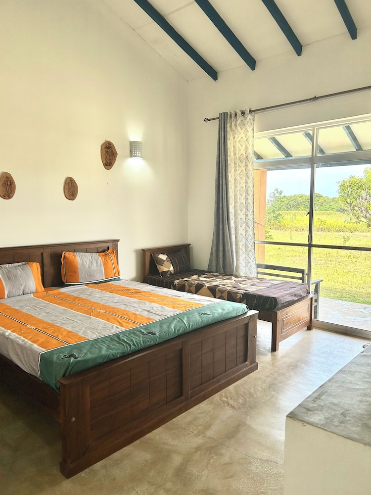 Rho Sigiriya 6/47