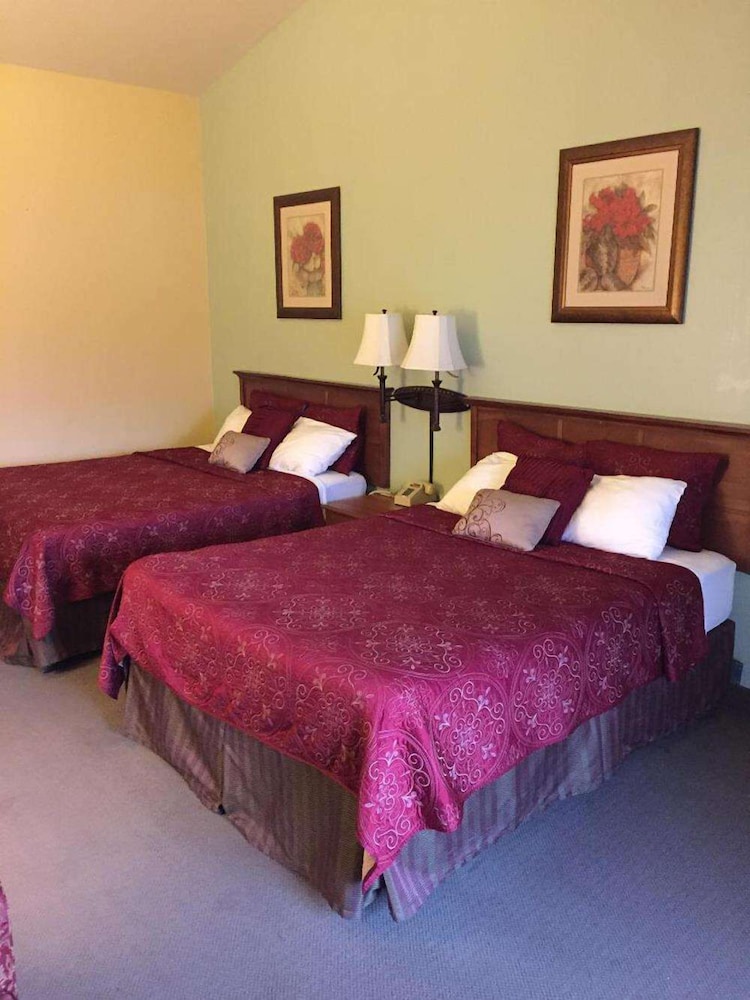 Western Holiday Lodge Three Rivers 12/41