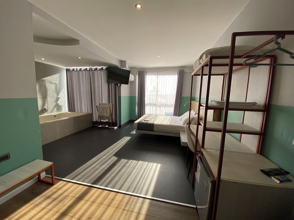 Hotel G 18/50