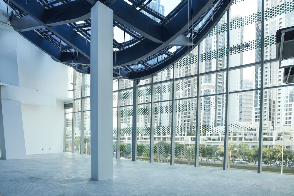 ME Dubai Residences 5/50