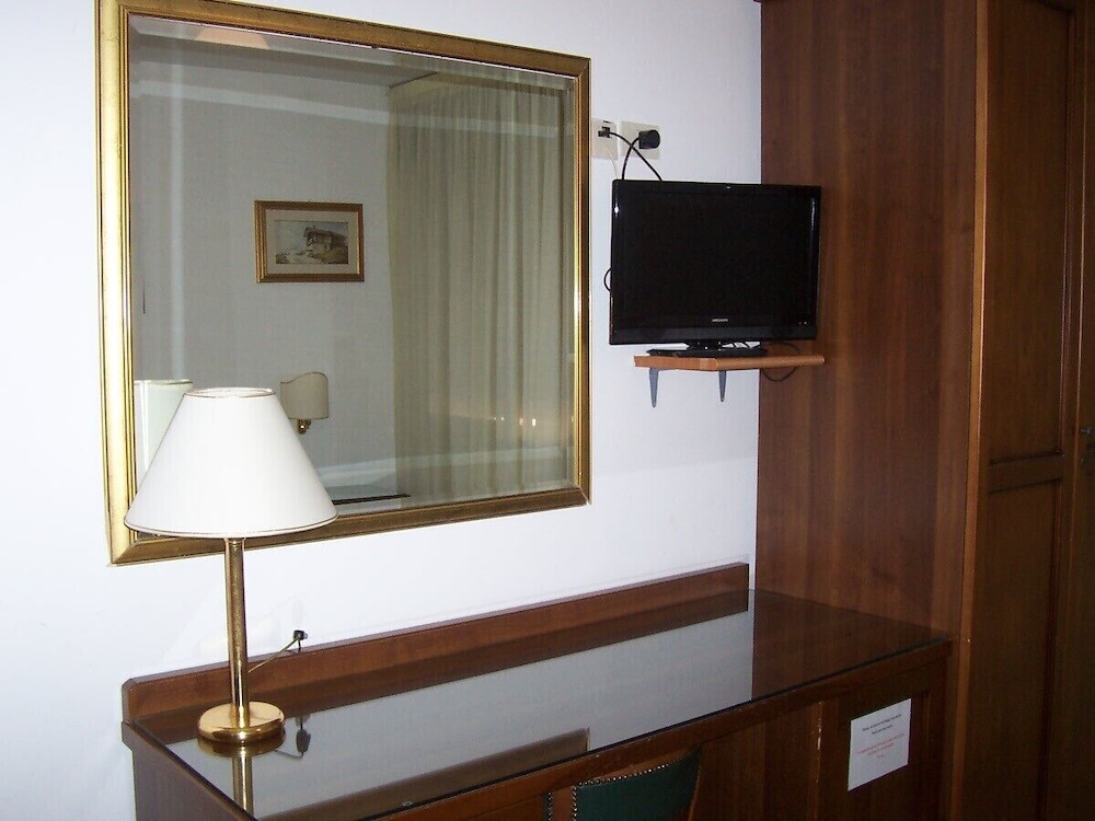 Hotel Caldin's 35/65