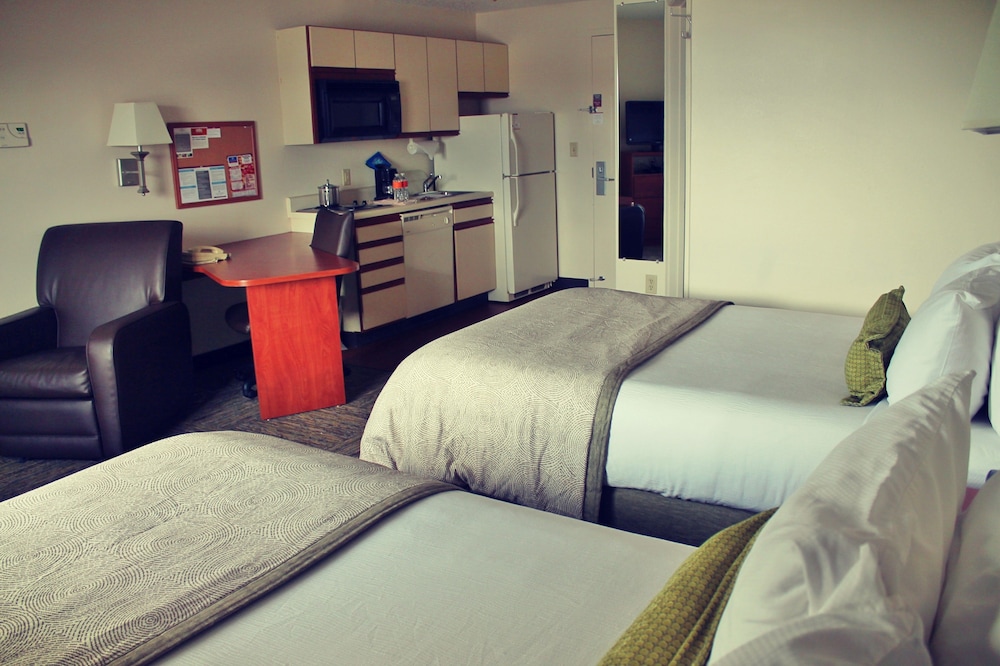 Candlewood Suites Syracuse-Airport 22/75
