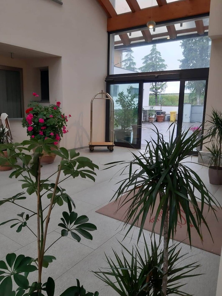 Hotel La Villetta 40/65