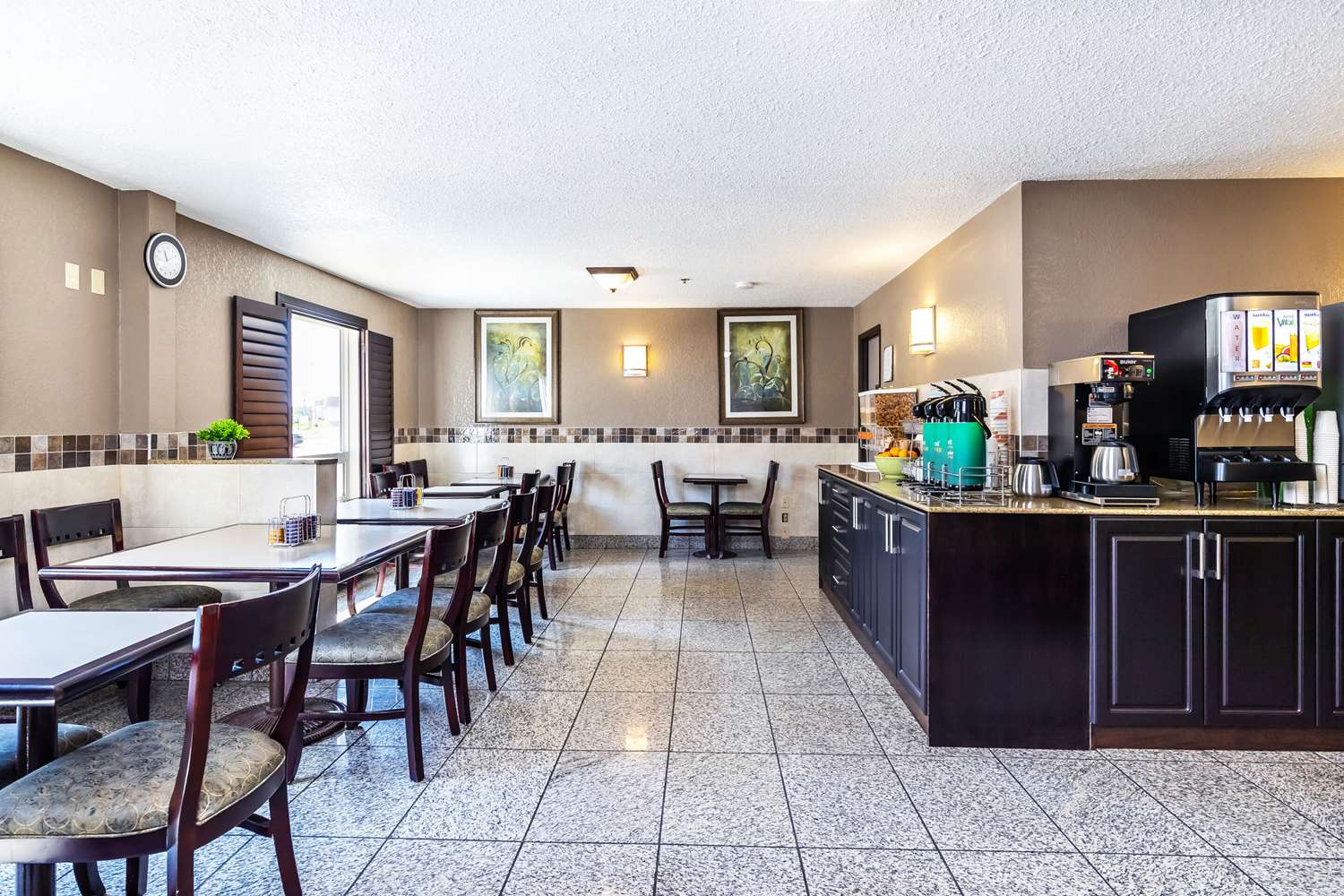 Quality Inn & Suites Yorkton 14/20