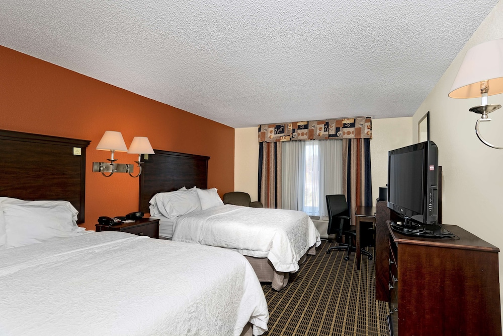 Hampton Inn Statesville 18/72