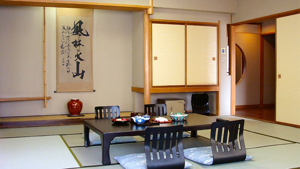 ISAWA VIEW HOTEL 35/48