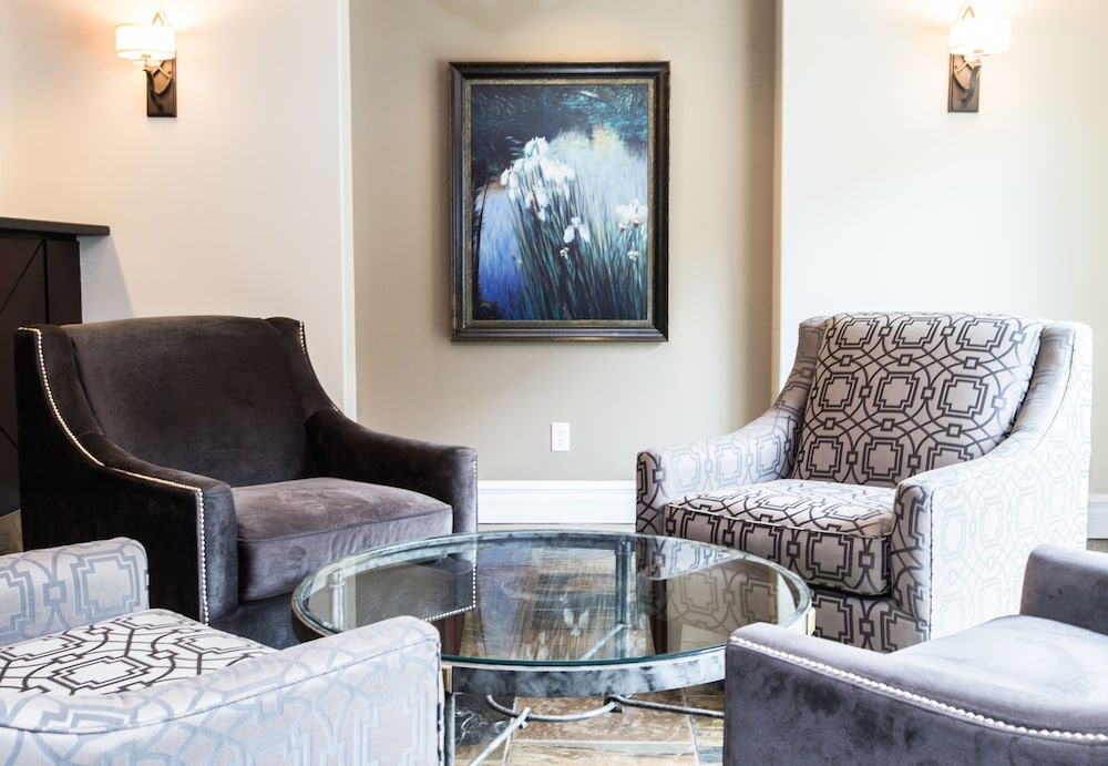 Canterra Suites Hotel 22/34