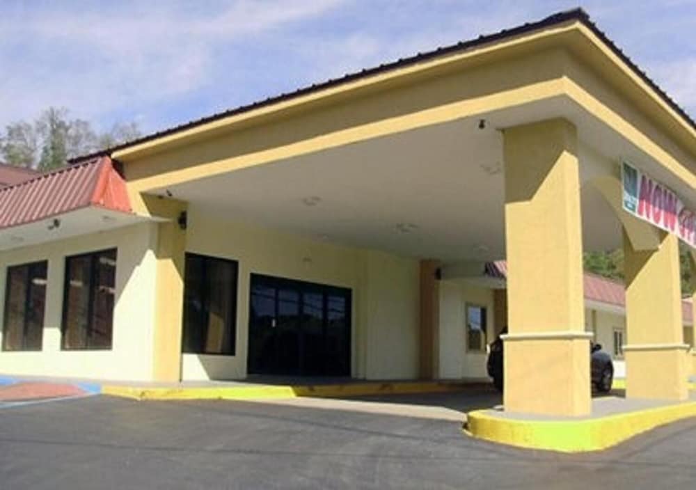 Econo Lodge Fultondale, AL 2/16