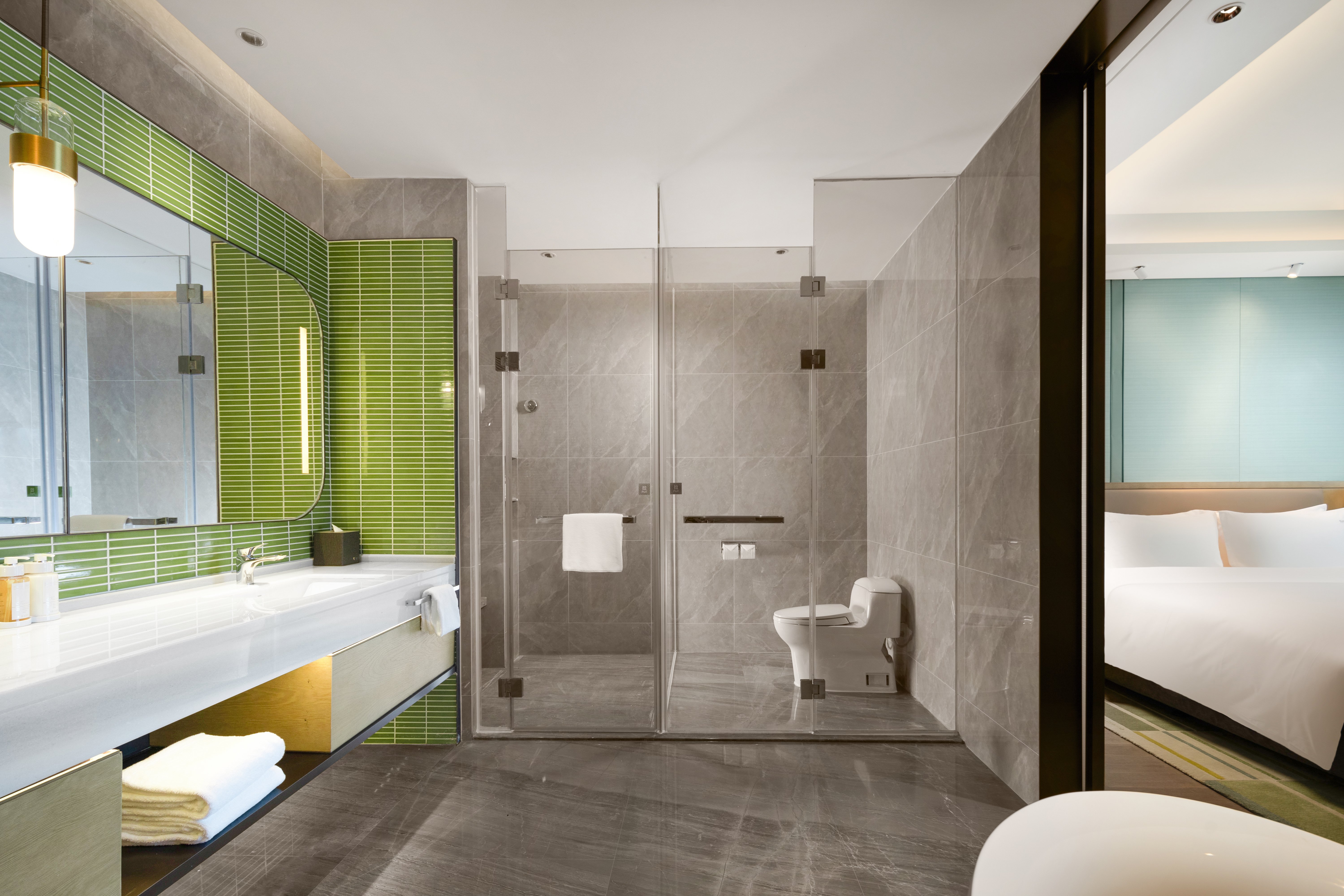 Holiday Inn FOSHAN NANHAI CENTRAL 81/81