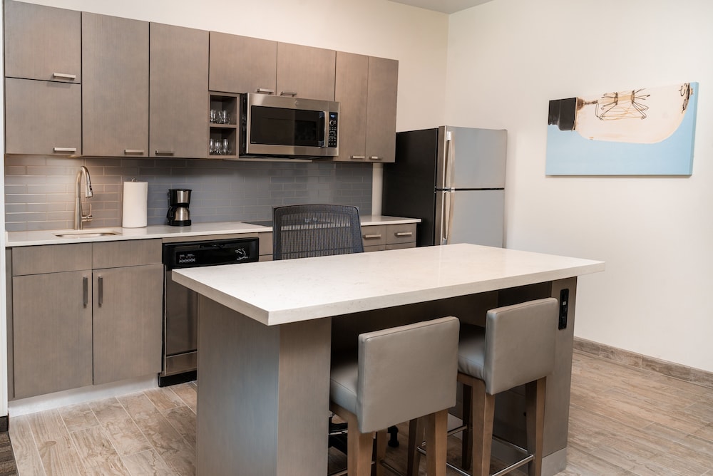 Hyatt House Nashville Airport 32/44