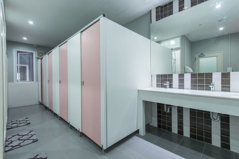 Siam Stadium Hostel 7/54