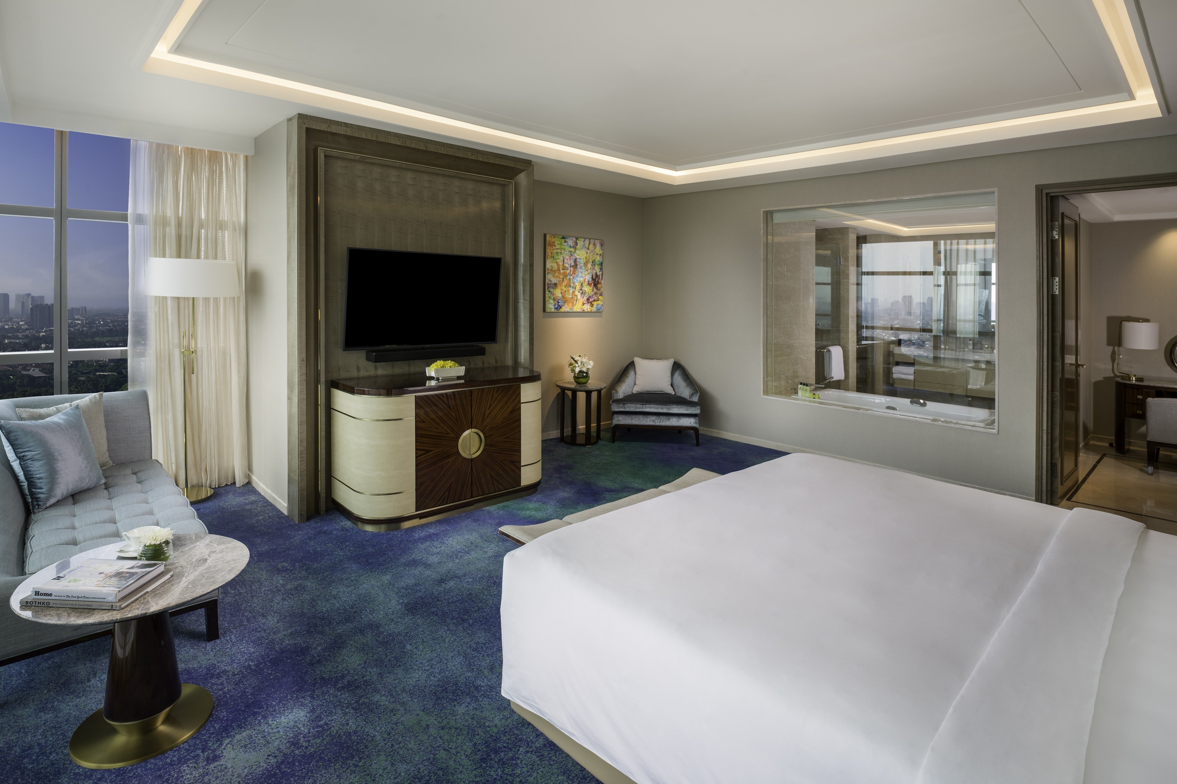 Ambassador, Suite, King Bed