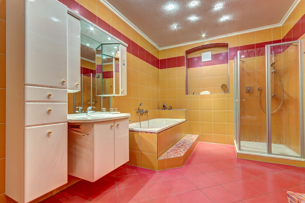 Hotel Villa Seeschlosschen 48/50
