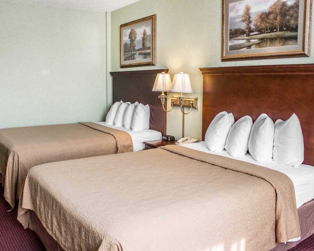 Quality Inn & Conference Center Franklin Downtown PA 12/49