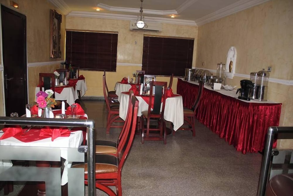Bestway Luxury Suites 14/22