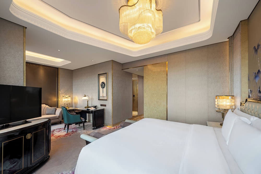 Suite, Wanda Reign Chengdu 2/6
