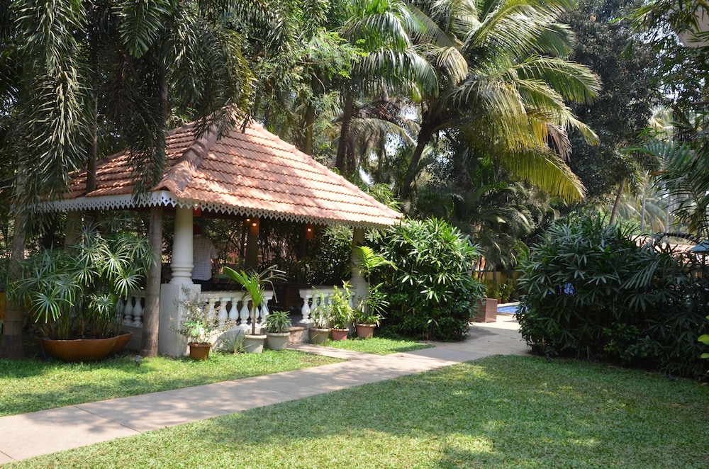 Tangerine Boutique Resort 1/44