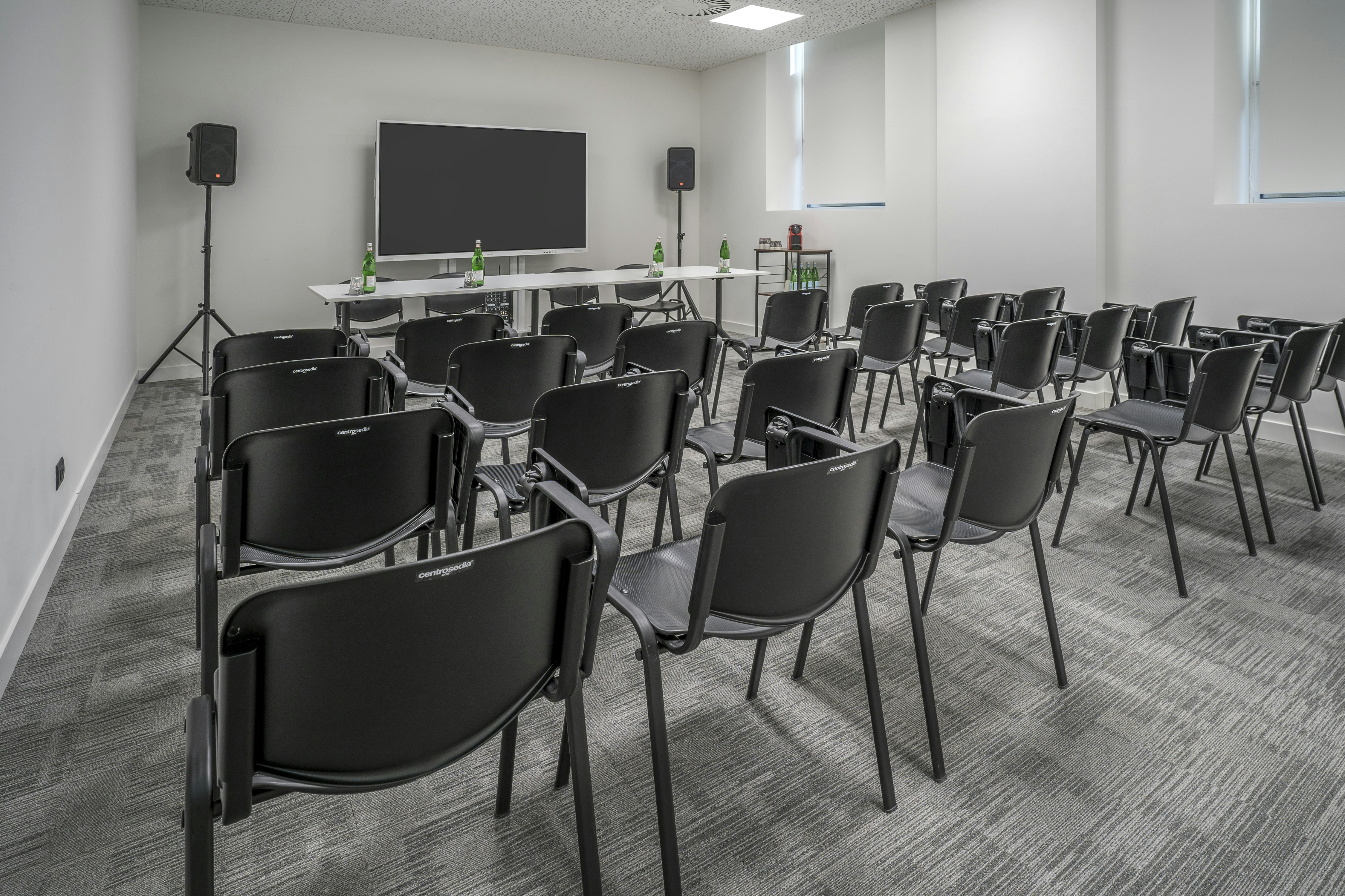Hampton By Hilton Locarno 43/58