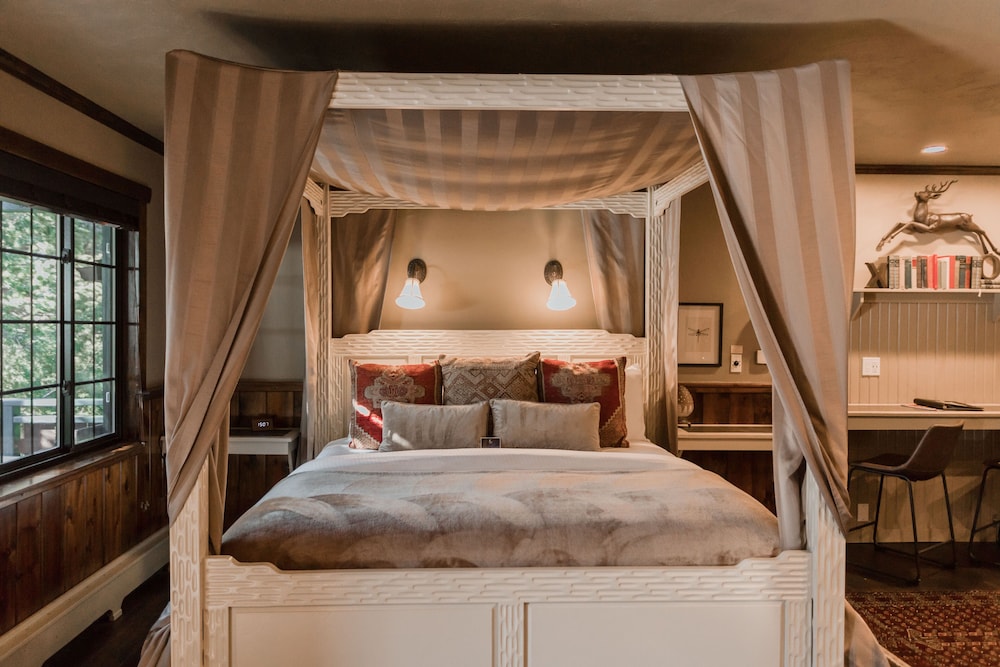 Garden, Luxury, Cottage, King Bed