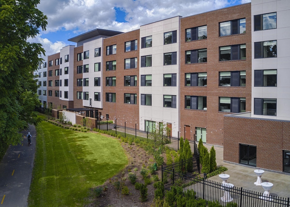 Hyatt House Columbus/OSU-Short North 2/50