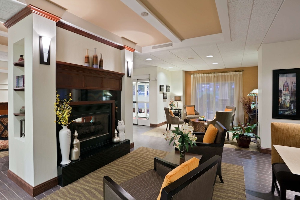 Hampton Inn Clifton Park 38/56