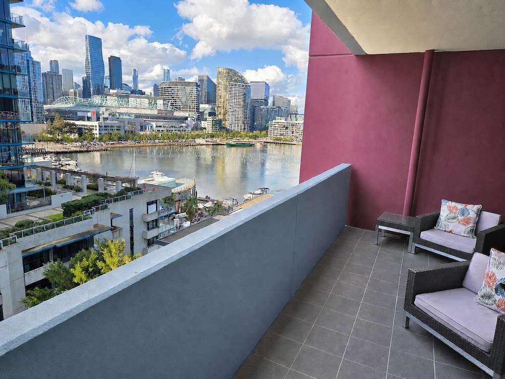 Harbour Escape Apartments 22/49