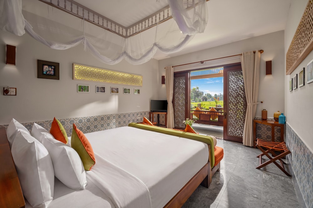 Country, Double Bed