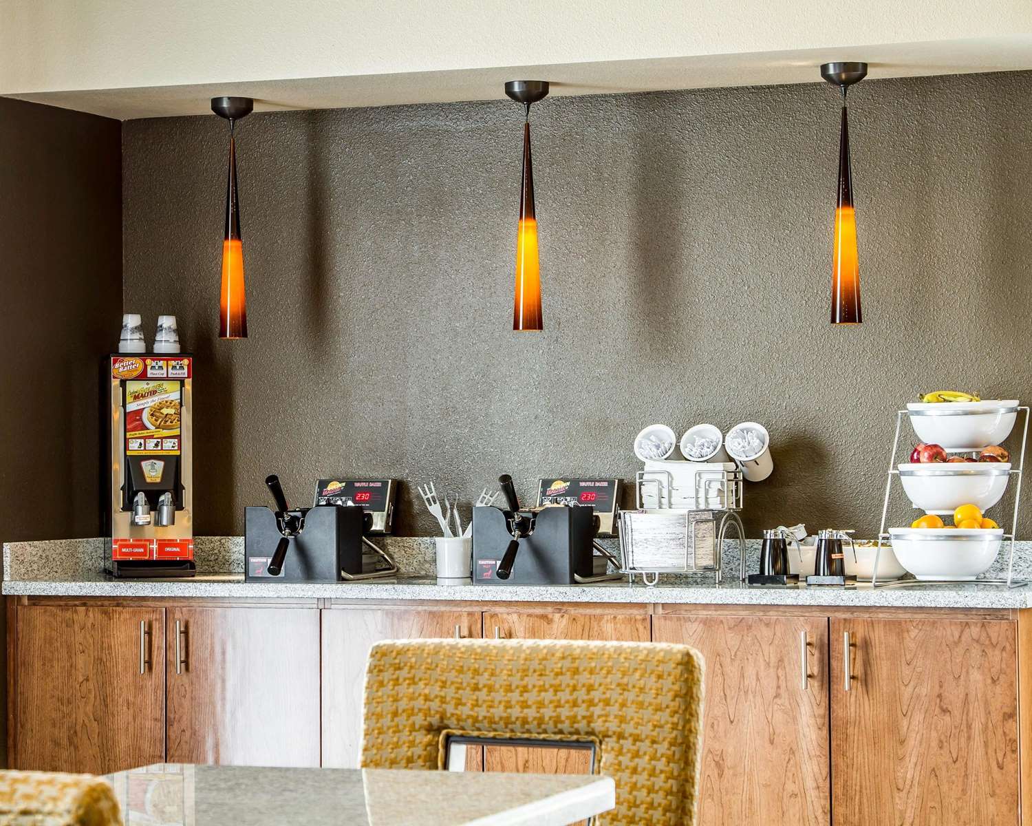 COMFORT SUITES WOODLAND - SACRAMENTO AIRPORT 9/46