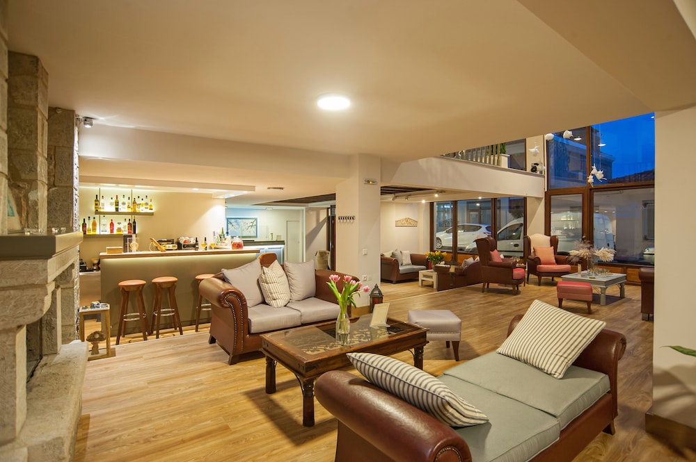 Fedriades Hotel 56/77