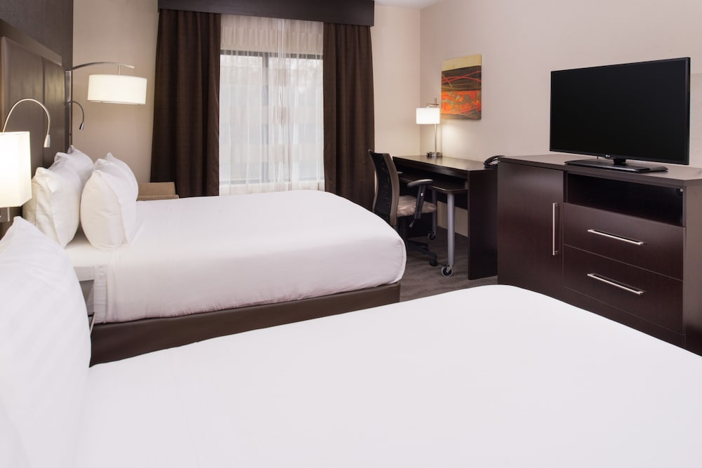 Holiday Inn Express Suites Monroe 25/58