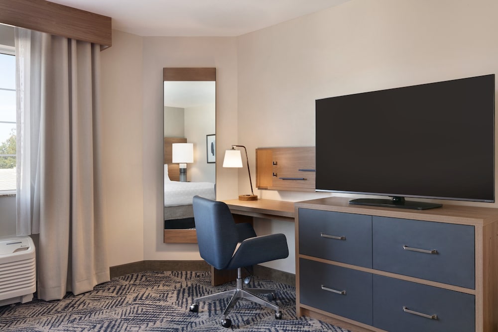 Candlewood Suites Fayetteville Fort Bragg 45/52