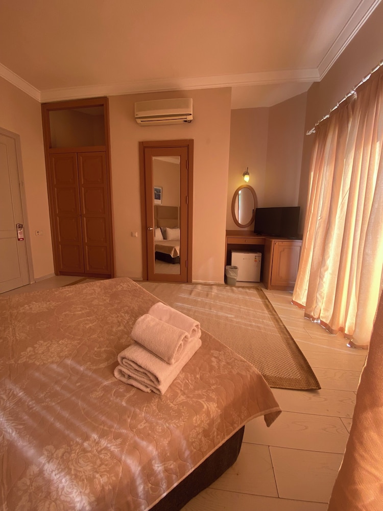 Amilla Beach Resort 35/50