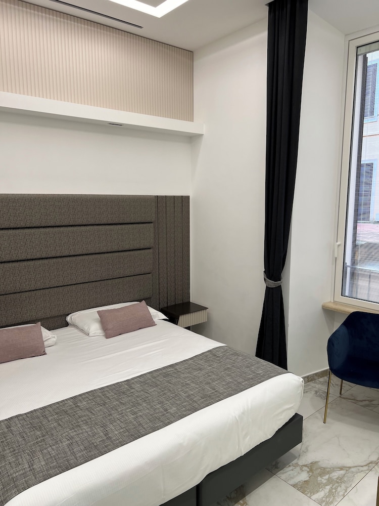 Maison Tritone 20/77