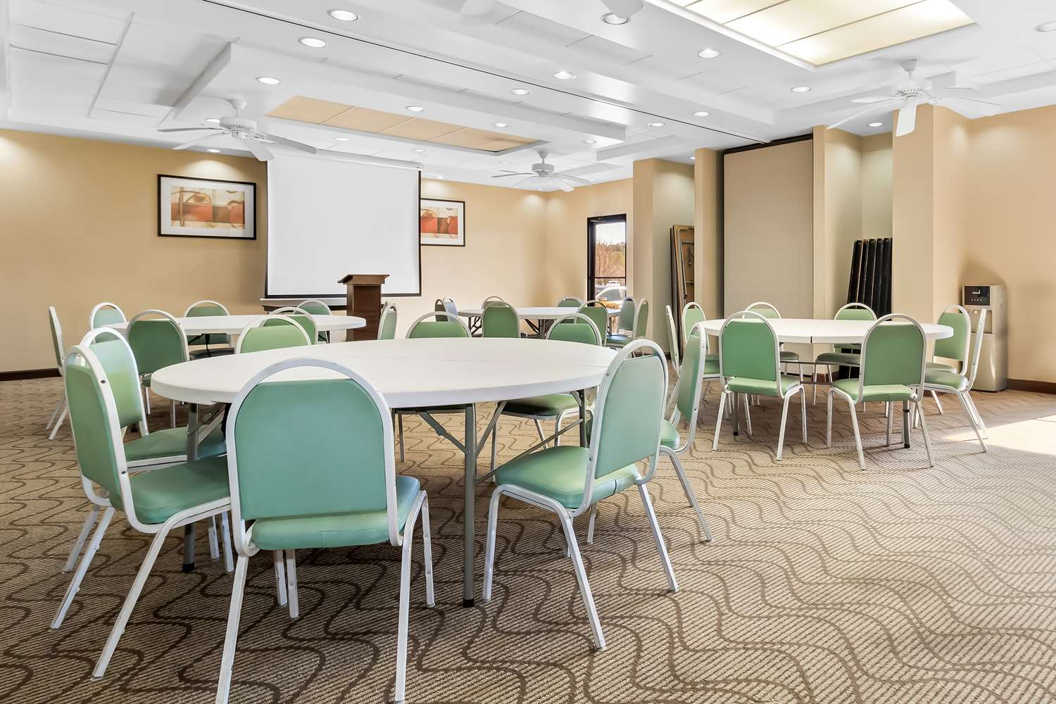 Comfort Suites Lumberton North 44/53
