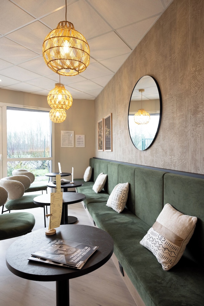 Brit Hotel Saint-Meen-le-Grand en Broceliande 38/75