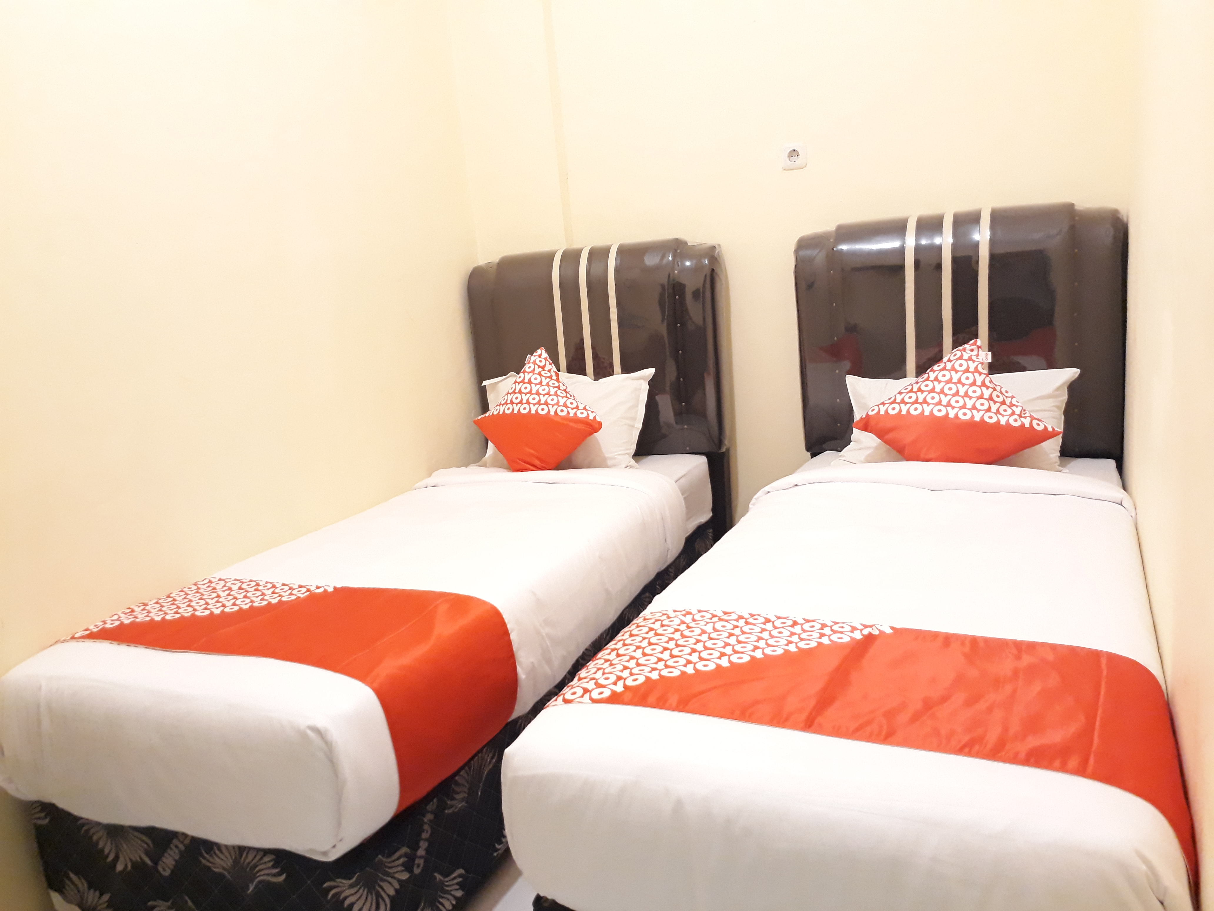 Indonesia, Standard, Twin Beds