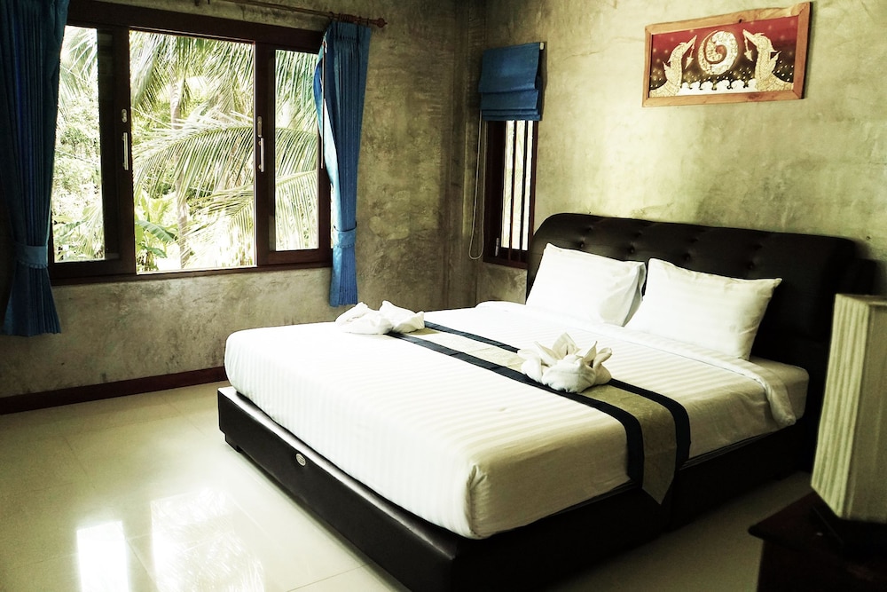 The Shore Resort 24/71