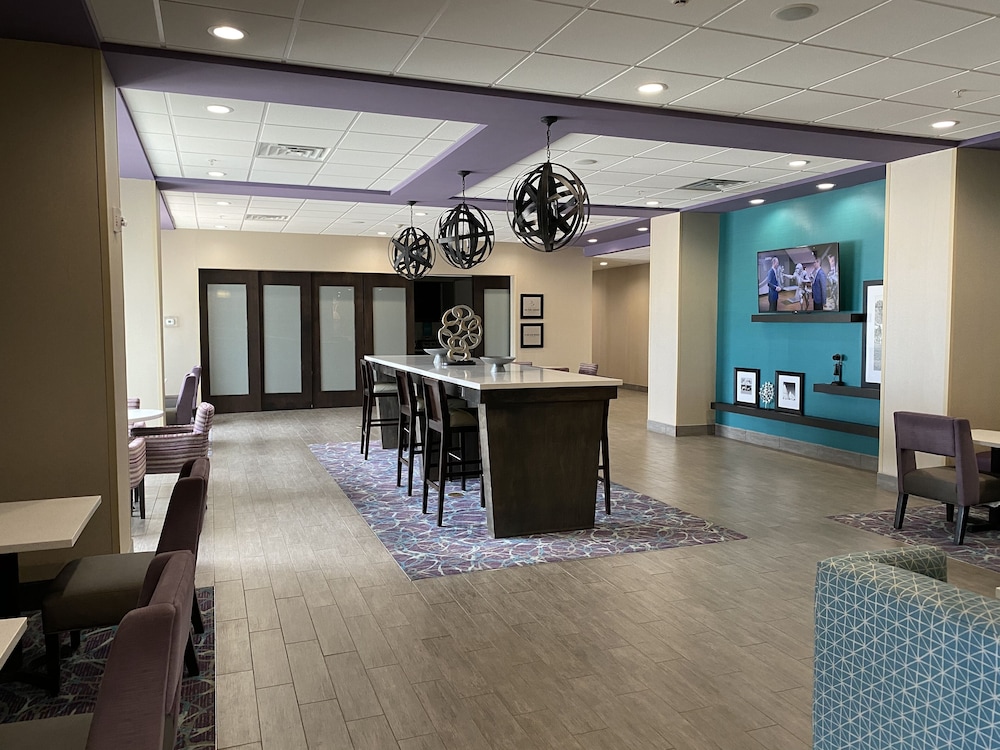 Hampton Inn El Reno 44/47