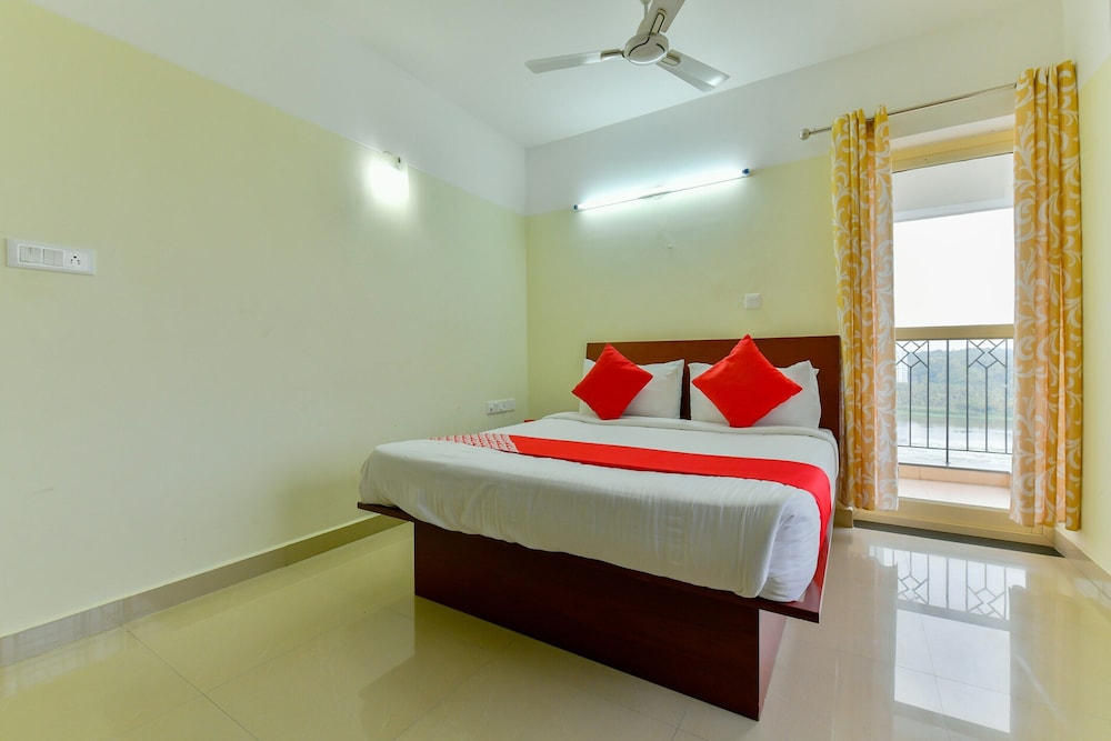 Oyo 10051 Hotel Tyche Stays 16/28