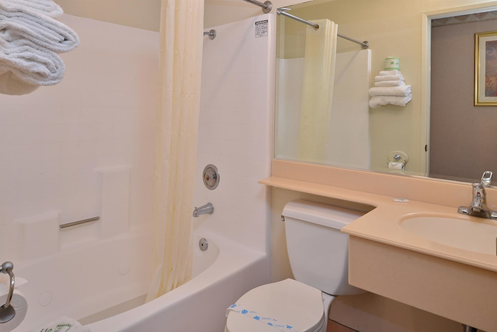 Americas Best Value Inn San Clemente Beach 6/11