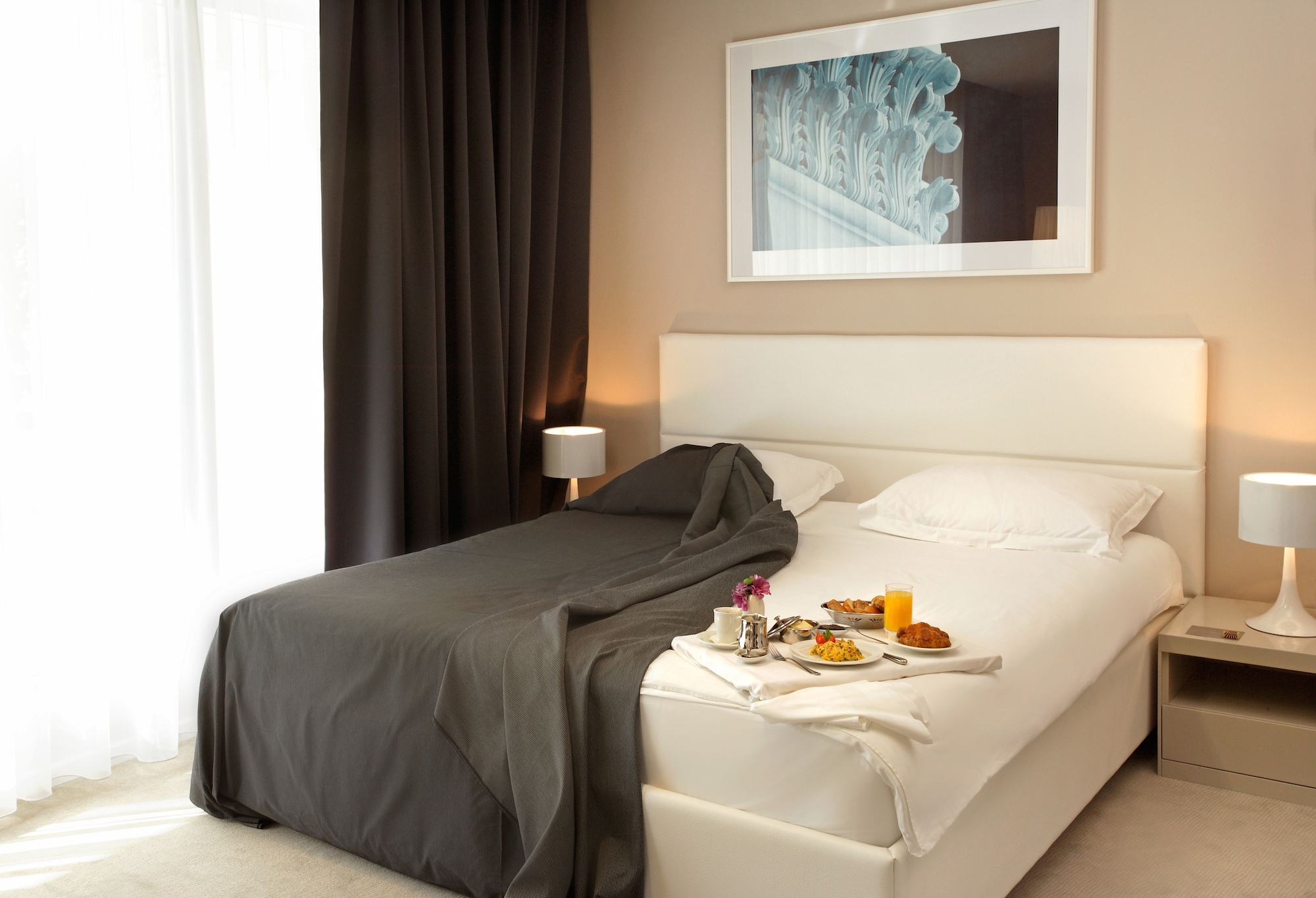EXECUTIVE, DOUBLE BED