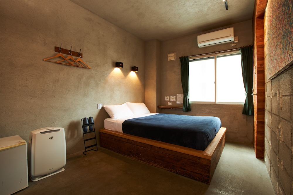 Untapped Hostel 10/57