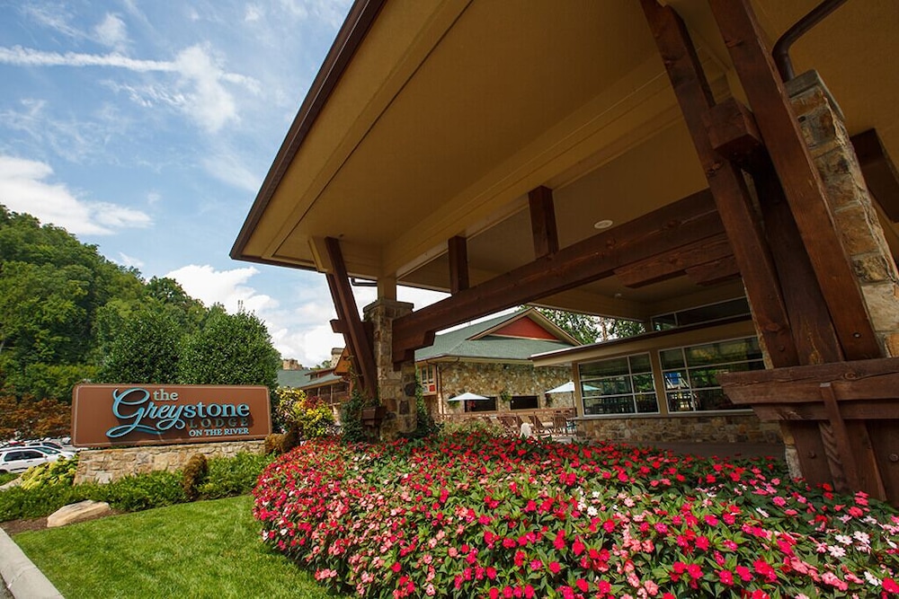 The Greystone Lodge on the River 43/50