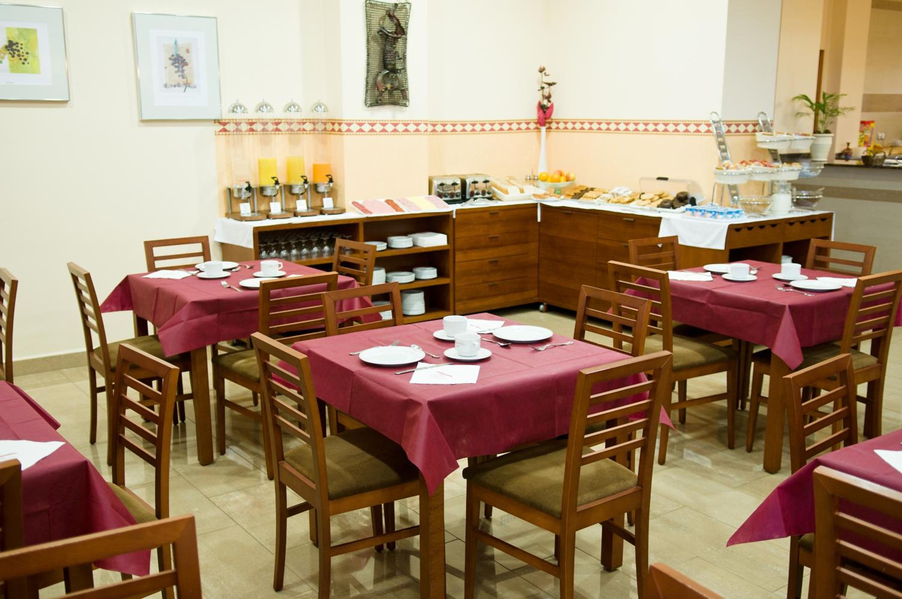 COMPLEJO HOSTELERO TORRIJOS 21/29