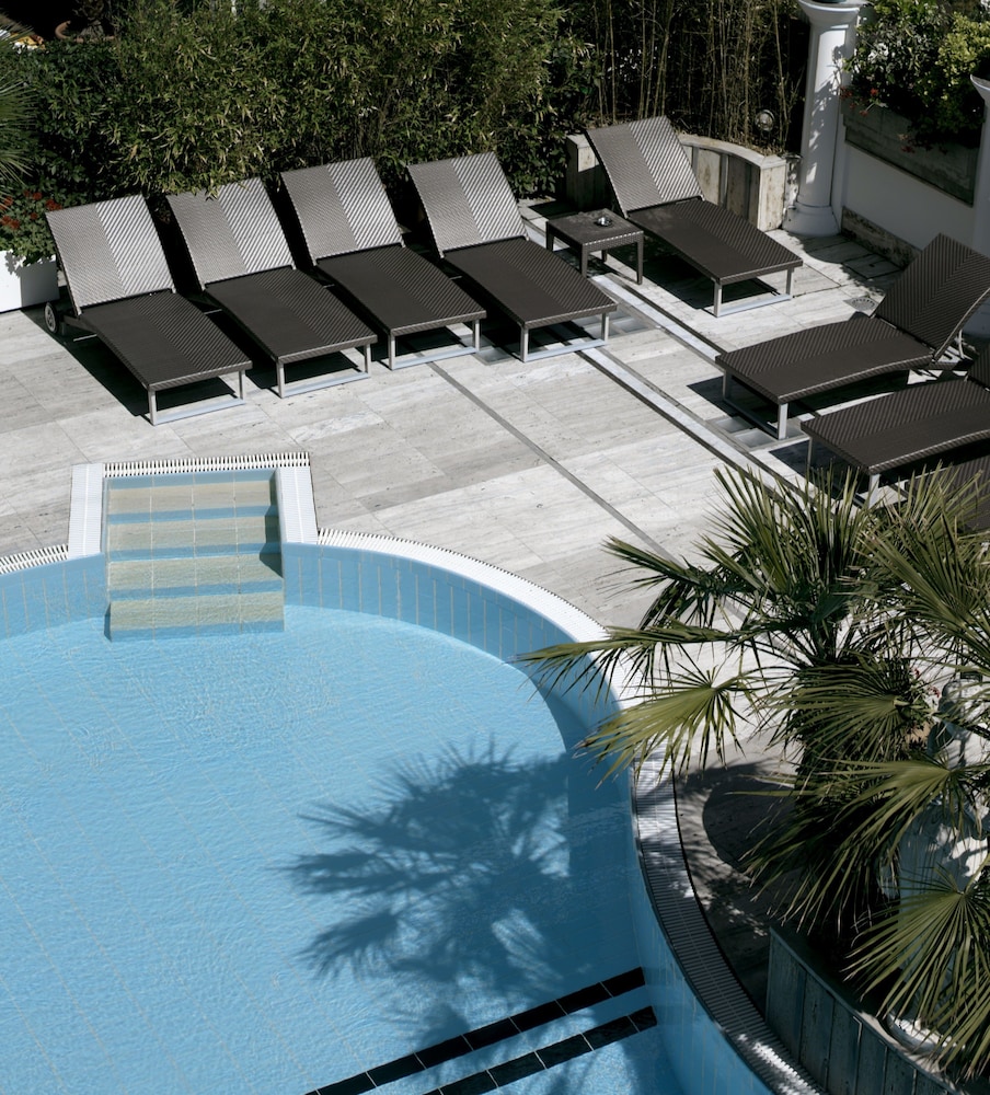 Hotel Feldberg Riccione 44/50